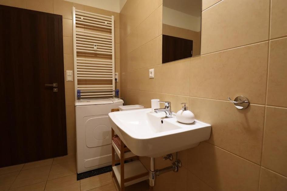 Apartment Snajder Apartment, 15min To Old Centre, Self-check In, Free Wifi *